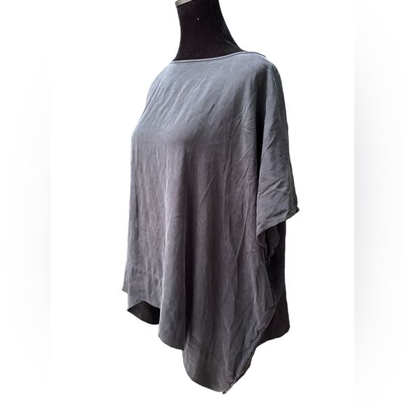 Diane Von Furstenberg Silk Cape Top Oversized Size Small Lightweight Shirt - Picture 2 of 6